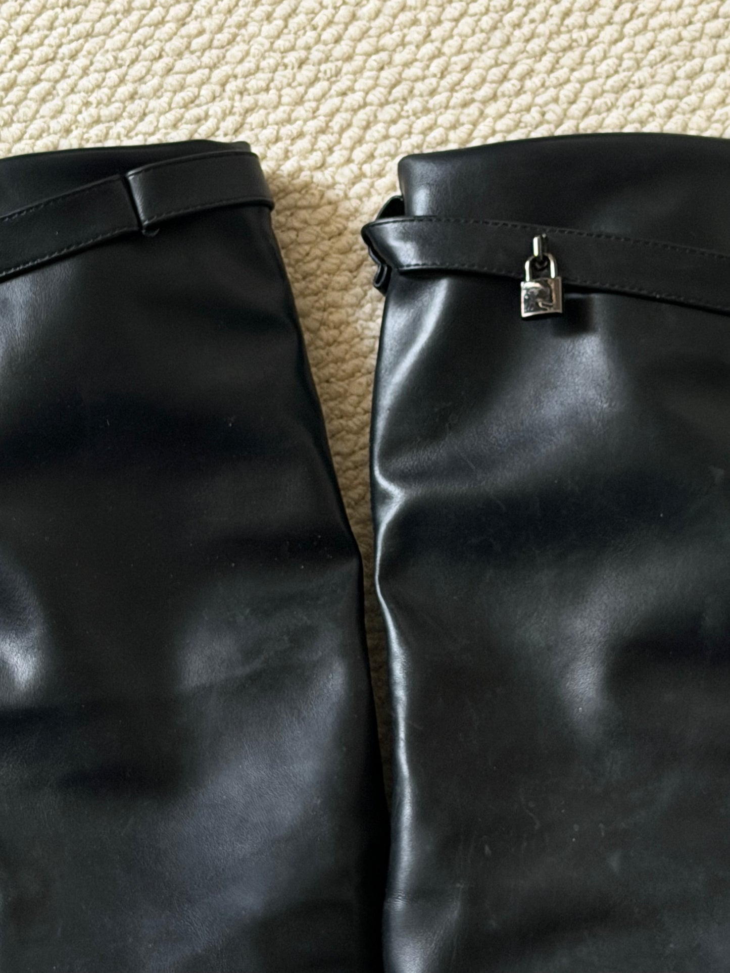 BOTAS NEGRAS